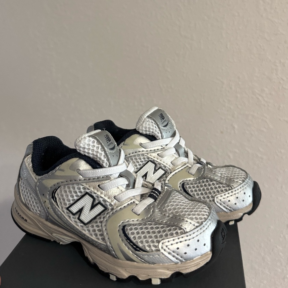New Balance toddler 530’s